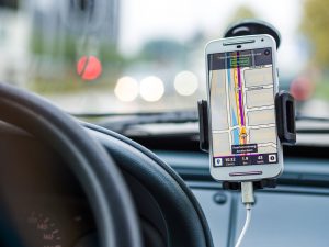 Teléfono móvil para mayores con GPS